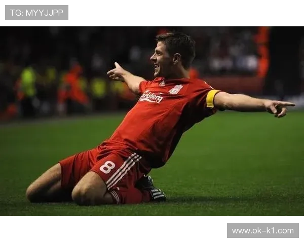 哈维与伊涅斯塔在传控节奏下形成分散推进趋势