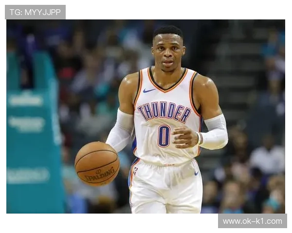 威斯布鲁克改变持球节奏主导快攻，效率结构较上赛季显著提升