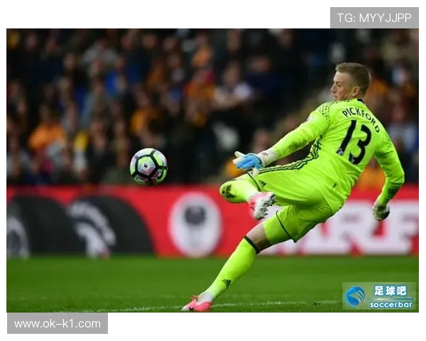 皮克退役后天天晒豪宅游艇，这哪是踢球的，分明是豪门贵公子