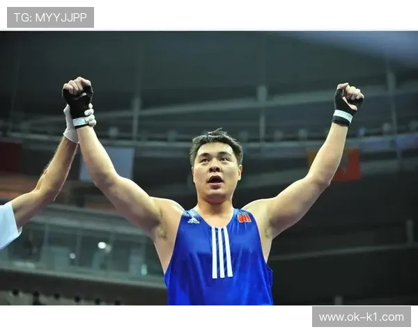 张志磊在家练拳，邻居以为楼上在拆房