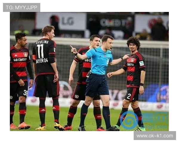 中断规则：裁判暂停比赛的判定条件与恢复流程